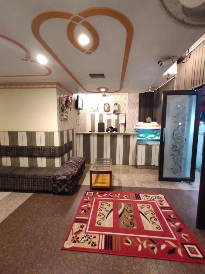 Allāhābād Junction Hotel Aman Palace מראה חיצוני תמונה
